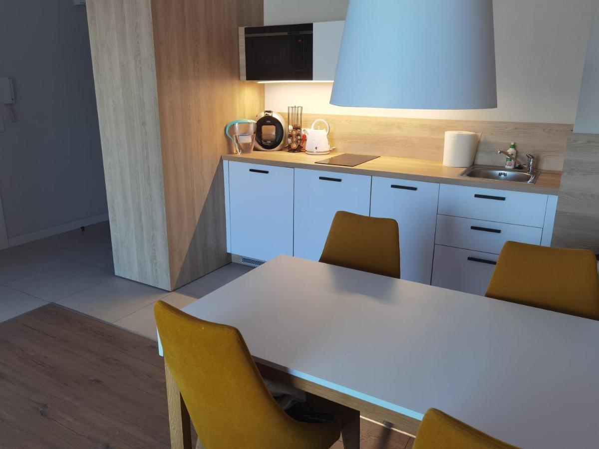 Meduza W Bel Mare Apartment Miedzyzdroje Bagian luar foto